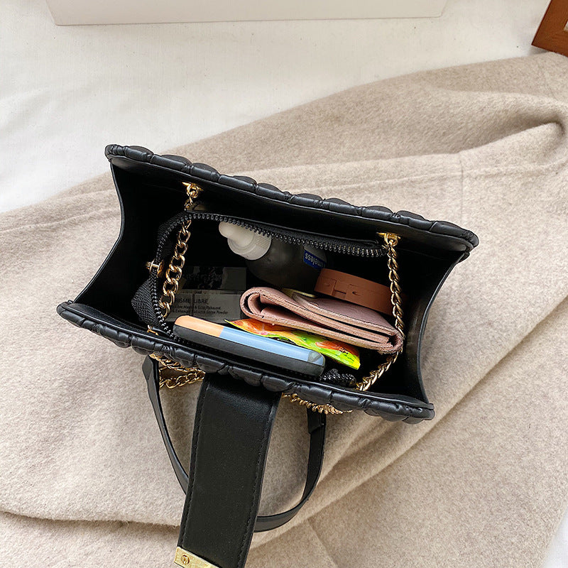 Maite Plisserad Kedjeväska