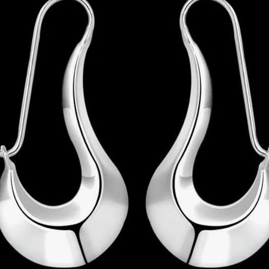 Modernistiska silverörhängen för kvinnor