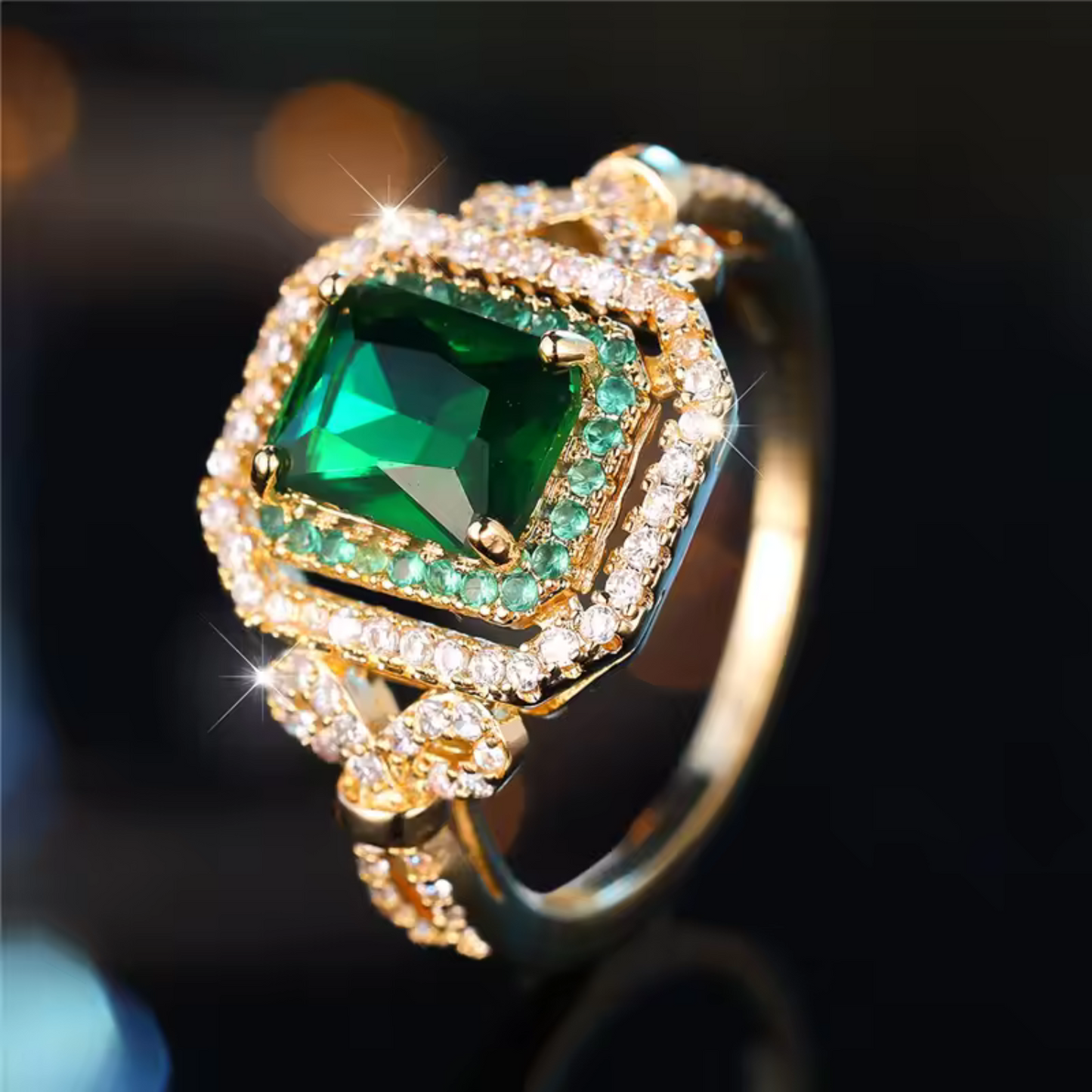 Elegant Guldgrön Smaragdsten Ring