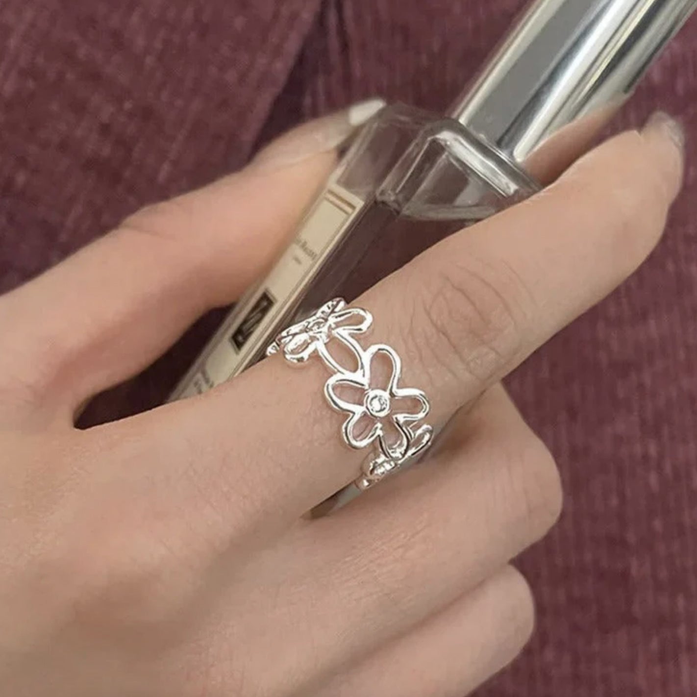 Elegant justerbar ring i sterling silver med blomform för kvinnor