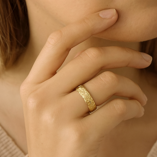 Vintage Blomring i Guld